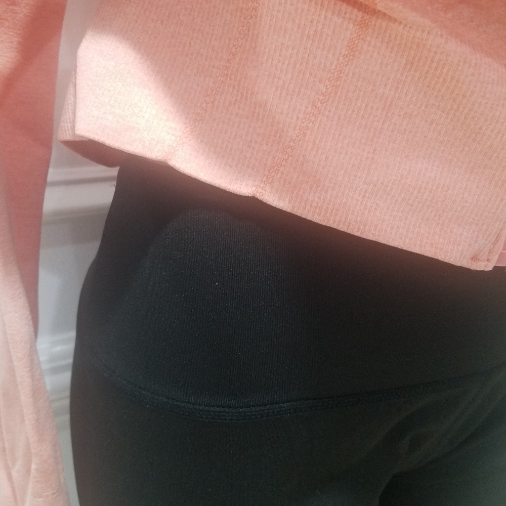 Black Mesh Leggings - Picture 4 of 4